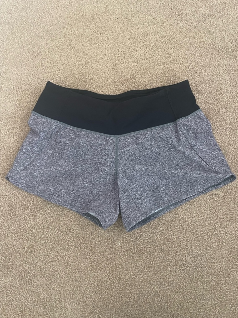 lululemon grey speed shorts size 4